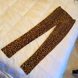 Leopard print leggings